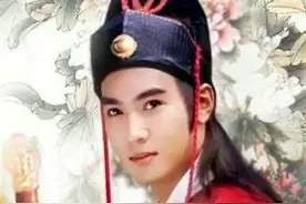 52岁焦恩俊晒近照，与女儿穿同款T，曾弃上亿身家为换女儿抚养权图片