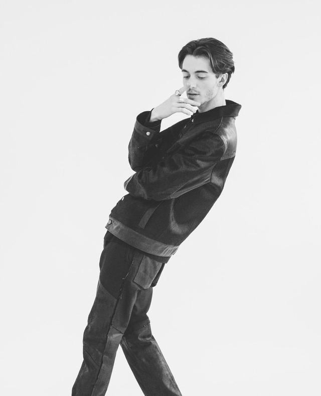 灰森 Greyson Chance 最新写真照出炉