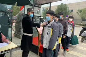 温州职校学生顶岗实习支持企业复工复产 600多人已到岗，4000多人已对接落实图片