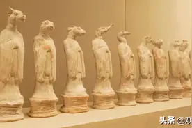 鼠坐上十二生肖第一把交椅的背后，藏着中国人最初的信仰图片