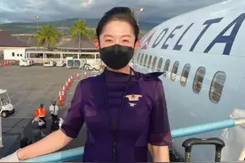 卷入比尔盖茨离婚风波的中国姑娘：翻译、空姐还曾是歌舞演员图片