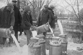 牛奶倒掉也不给穷人！其实并不是富人心狠，他们也于心不忍图片