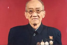 志愿军被俘人员中职务最高者：射杀战马不弃伤员，敌后斗争一年多图片
