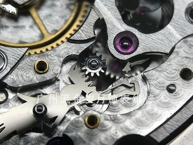 揭秘满钻情人桥，如何拯救跑偏的男同学