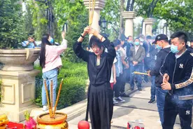 本山传媒娇娇当制片人，《终极锁定》开拍，宋晓峰汤镇业甘心作配图片
