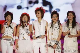 05超女16年后：李宇春陷C位风波，何洁2婚3孩，有人已离世图片