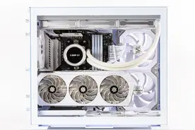 联力包豪斯 纯白O11Dmini-迷你海景房-装机show图片