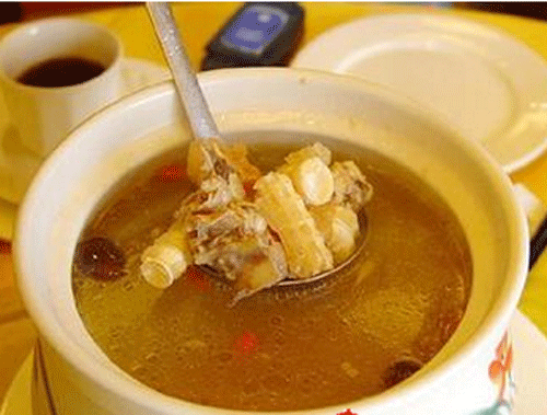 鸡骨草薏米花胶汤 2026年鸡骨草花胶可以一起煲汤吗