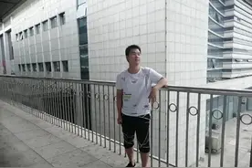 河南高考状元李昊，他本可以轻松进入清华，为何还如此努力图片