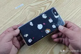 手机壳发黄不要扔，教你个小妙招，立马干净透亮，省钱省力图片