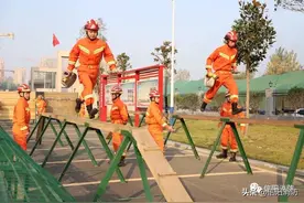 “五一”劳动节｜致敬我身边最可爱的人——消防员图片
