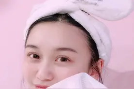 青春痘是年轻的象征，既开心也忧虑的时候不如花点时间消灭它！图片