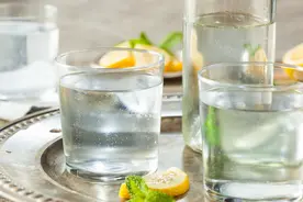 肥宅快乐水到头了？为什么都在喝气泡水？图片