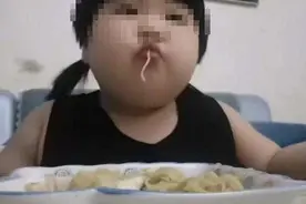 3岁女孩被喂到70斤拍吃播，撕开行业“伤疤”，央视痛批畸形文化图片