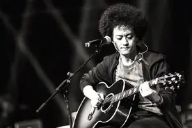 赵英俊因癌去世！生前吃止痛药录歌，曝病重时薛之谦带着去求医图片