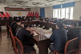 定了！非法采挖草药破坏林草植被要严惩图片