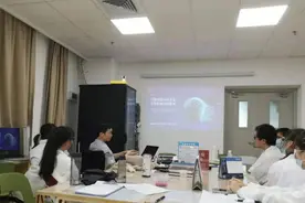 南大二附院神经外科红角洲院区开展新生暑期临床科室见习活动图片