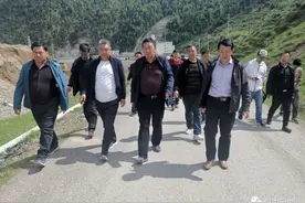 杨永华现场督办“清河行动”洮河（碌曲段）反馈问题整改图片