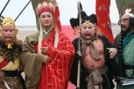 《西游记》：唐僧行李里装了啥，为何八戒一提散伙就着急分行李？图片