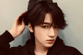 宋亚轩挂私生照片后续，被私生“道德绑架”：我有抑郁症，请道歉图片