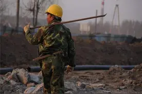 农民打工一年能挣六万块钱吗？这样的人多吗？挣钱和存钱要分清图片