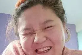 大火的郭老师，是什么来头？迷惑的行为，是清醒还是荒唐？图片