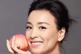 袁隆平爷爷去世当天，她到底做了什么，引起公愤惹众人怒骂？图片