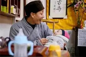 富豪出家当和尚，居然是二十几个孩子的养父，真相让人感动图片