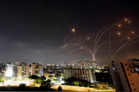 巴以冲突，以军铁穹导弹圈粉无数！印媒不屑一顾，称根本看不上眼图片