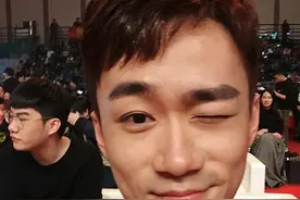 和平精英：盘点虎牙各大主播的ID，不求人最霸气，鲨鱼最魔性图片