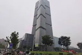郑州市郑东新区绿地中心北塔8层半层即将司法拍卖图片