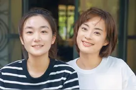 孙俪祝福妹妹考入北电，透露妹妹首份工资给自己一半，姐俩超亲密图片
