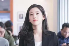 章泽天被豪门“排异”了？明明身家百亿，为何合照却没露脸资格？图片