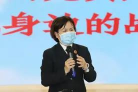 一起感受“春暖花开”自治区检察院举办“疫情防控战场的党员先锋 我身边的战疫模范”一月一主题暨道德讲堂图片