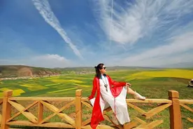 世界最大！50万亩油菜花齐开蔓延百公里，这样拍超美图片