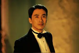 与“谍战一哥”柳云龙搭戏的女主们，谁最具王者风范图片