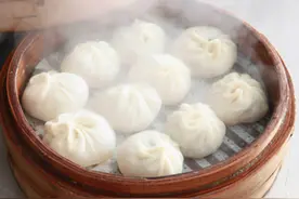 发面别只加酵母，多加“2白”，半小时发满盆，包子又大又白又软图片