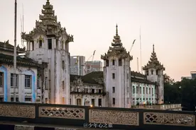 缅甸仰光不止佛塔，还有百年复古老火车，一元便可环城图片