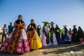 伊朗游牧民族有趣的婚礼庆典图片