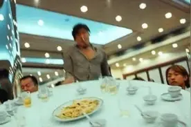 《古惑仔》只用7天拍完，一张照片告诉你，当年剧组“有多穷”？图片