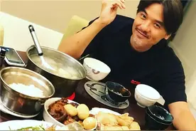 舒淇深夜晒照为冯德伦庆生，亲手做美食和蛋糕，夸老公是最帅导演图片
