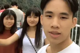 姐弟玩抖音三年买起了劳斯莱斯，别酸，凭的是实力图片