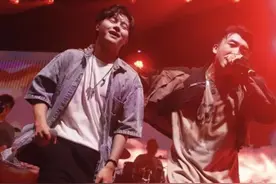 昔日卖腐主播竟互撕起来了？李知恩是男同，北慕成“北大朗”？图片