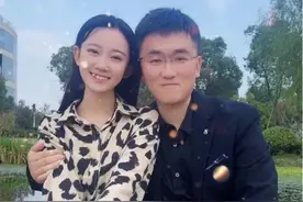 “笑神”姜涛90后娇妻曝光！小羽毛眼光遭质疑？图片