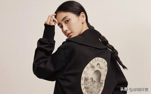 女生评论emmm说明了什么（女生这12个小动作暗示你可以亲她）