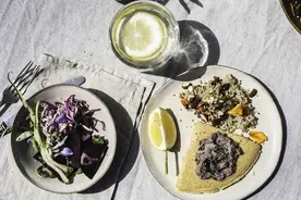 聪明的人，都懂得“麻烦”别人图片