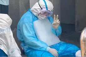 致敬！“抱冰男孩”，找到了！图片