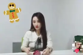 46岁陈德容近照僵硬不自然，身旁无人显孤单，离婚分上亿豪宅图片