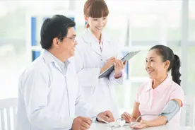 体检发现尿蛋白2+或3+,有的不用治,而有的很严重,你知道为什么吗?图片