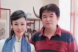 于文华直播容颜精致满面红光，二婚被老公宠成公主，网友：嫁得好图片